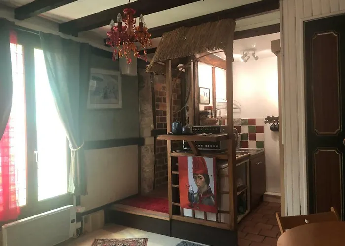 Tim's Secret Place Apartment *